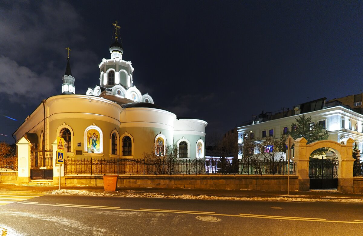 Из вечерней прогулке по Москве. Храм Воздвижения Креста Господня на Чистом Вражке. - Евгений Седов