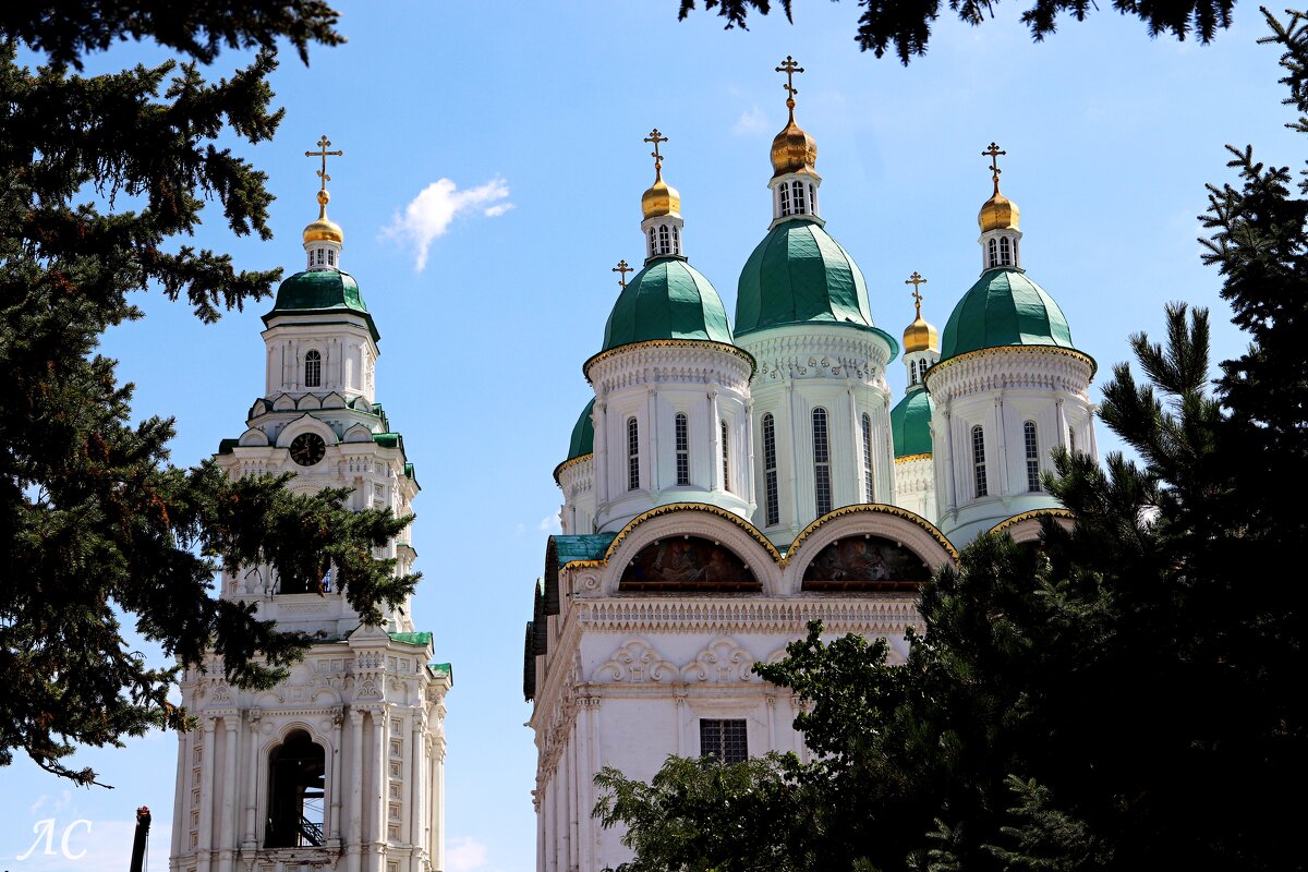 Успенский кафедральный собор. Астраханский Кремль - Любовь Сахарова