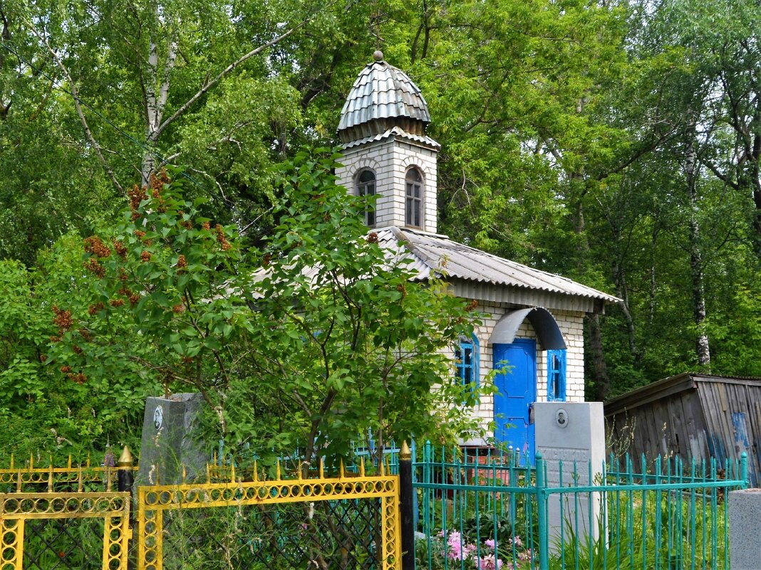 Канаш. Часовня старого городского кладбища. - Пётр Чернега