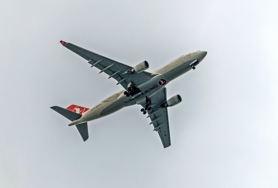 Airbus A330 - Валерий Иванович