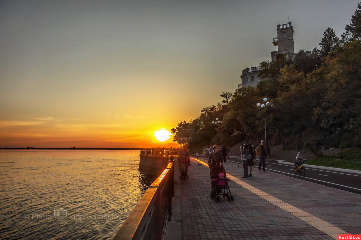 Осенний вечер на Амурском утёсе - Игорь Сарапулов