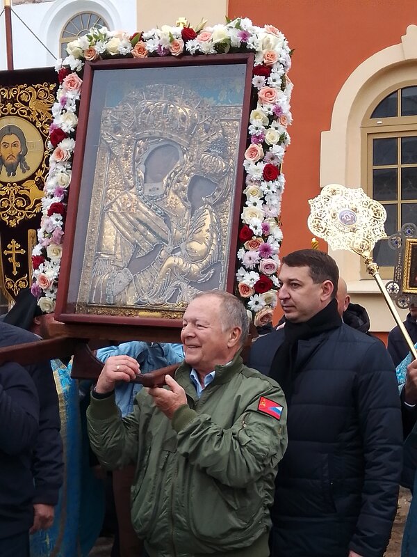 Перенос иконы Тихвинской Б. М. в теплый храм. - Сергей Кочнев