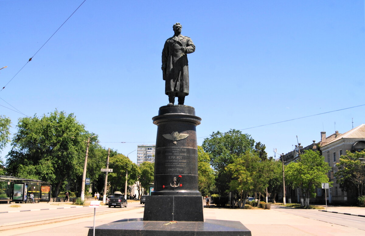 Токарев Н.А. - Александр Владимирович Никитенко