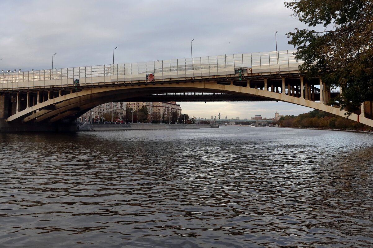 На Москве реке - Дмитрий И_