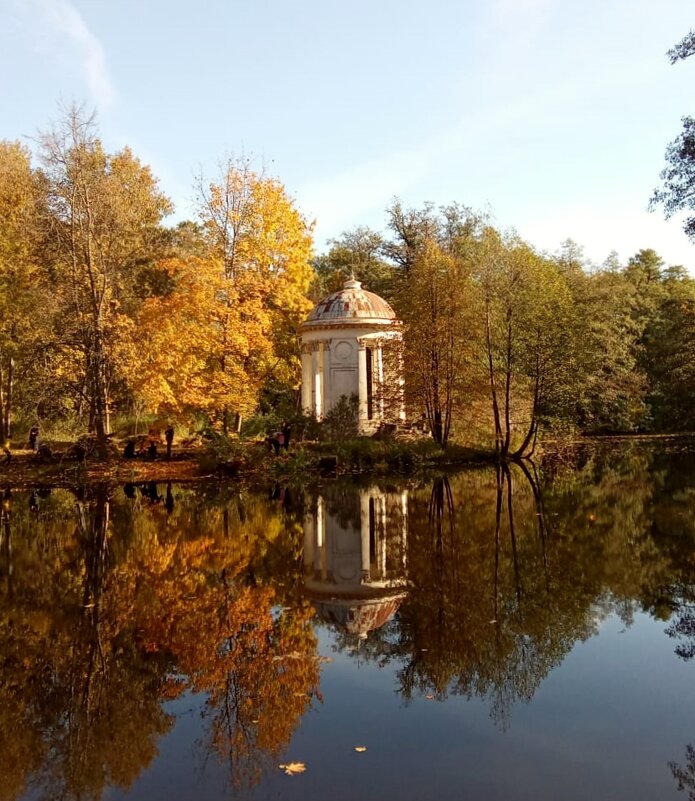 В усадьбе - Наталия Парфенова