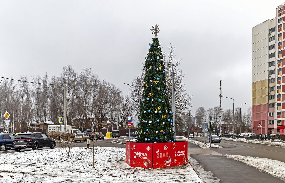 Москва наряжается - Валерий Иванович