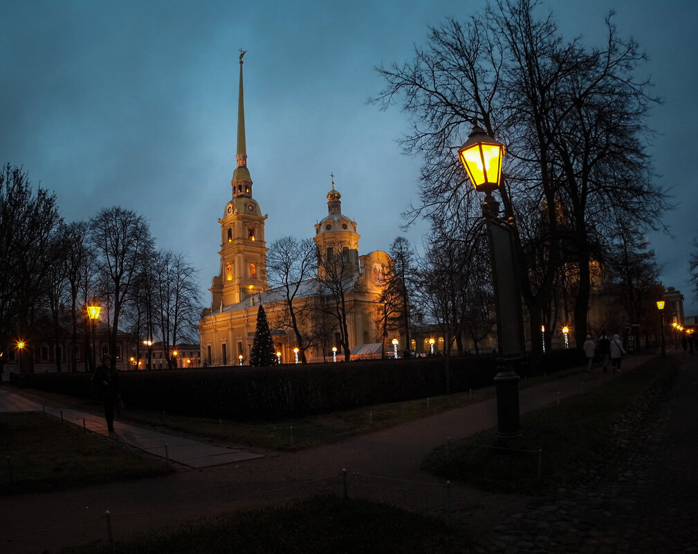 Прогулка по Петропавловской крепости - Магомед .