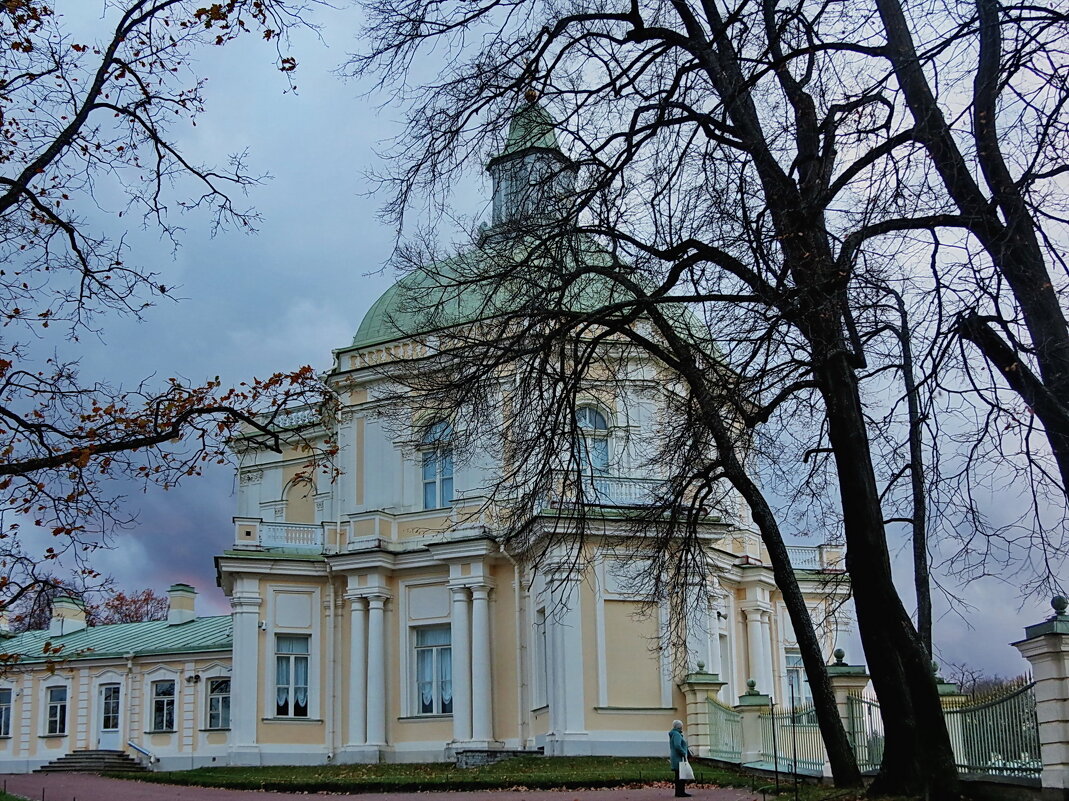 Парк Ораниенбаум — дворцово-парковый комплекс в Ломоносове. - Liliya Kharlamova