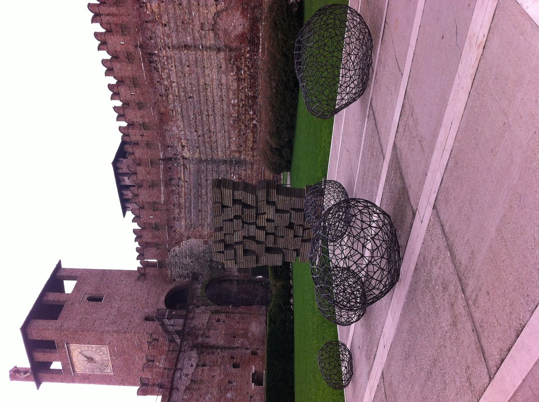 Скульптуры в замке - Ann 