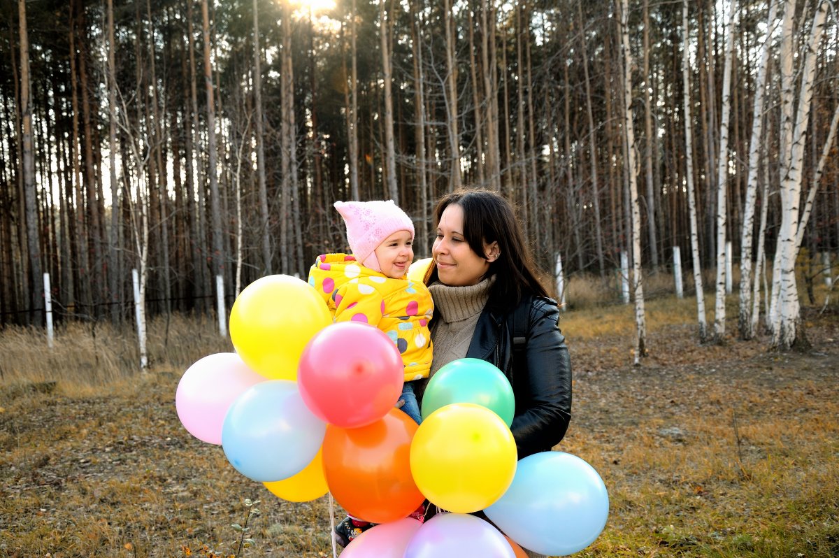 Сегодня праздник у девчат ! - валера36 .