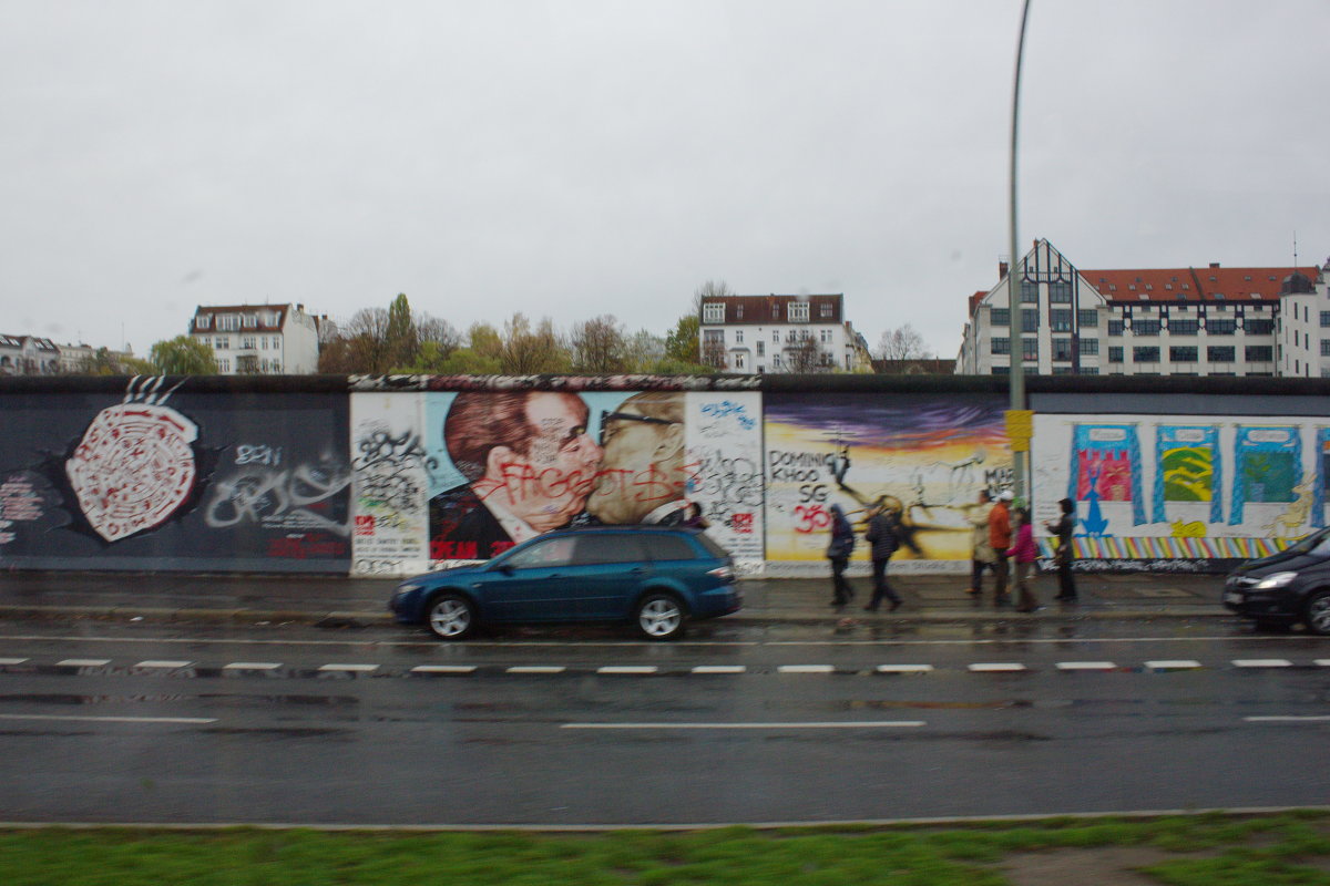 Берлинская стена - Ирина Богатырёва
