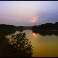 Летний закат на Дону. :: Юрий Клишин