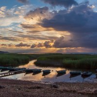 Вечер на берегу. После рыбалки. :: Юрий 