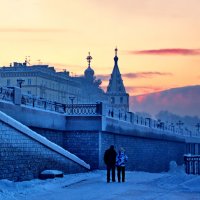 Двое в замерзшем городе... :: Александр | Матвей БЕЛЫЙ