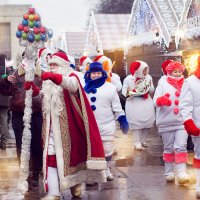 Дед Мороз, и в дождик приходит :)) :: Светлана Парфёнова