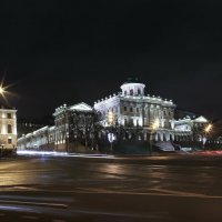 моя Столица ночная Москва(галерея художника Шилова ,дворец приемов мид,библиотека им. Ленина) :: юрий макаров