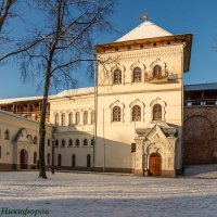 Прогулка по кремлю :: Евгений Никифоров