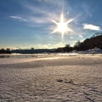 Москва-река подмерзла :: Иван Пшеничный