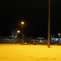 Аэропорт, аэропорт...ночное зарево огней.... :: Svetlana Svet
