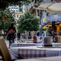 Кафе на тихой улочке в Валенсии :: Vadim M