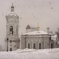 Снегопад в Коломенском...2 :: Андрей Войцехов