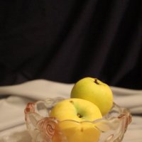 Яблоки в вазе :: Sofa-L. 