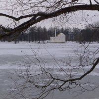 Последний снег в парке. :: Харис Шахмаметьев