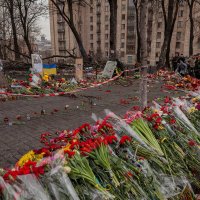 Украина скорбит по погибшим за свободу :: Олег Самотохин