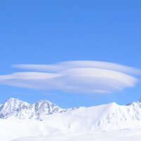 Облако в горах :: Оленька Кривенцова