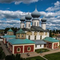 Тихвинский монастырь :: Павел Кузнецов