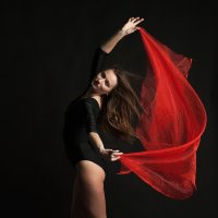 Танец :: Лариса Захарова