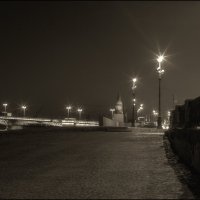 вечерняя прогулка вдоль Невы :: Татьяна Григорьева-Яковлева