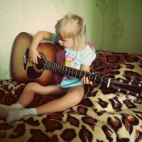 Юная гитаристка :: Yuliana Nebel