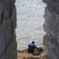 В бойницах псковского кремля... :: Сергей Петров