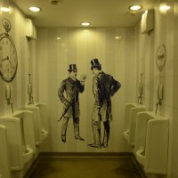 Туалет в Лиссабонском кафе :: Alex Krasny