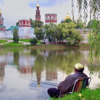 Новодевичий монастырь :: Алексей Дмитриев