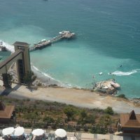 Вид с горы  на лифт и пляж  ( Турция ) :: Елена 