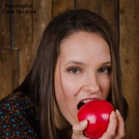 Red apple :: Татьяна Григорова (Пескова)