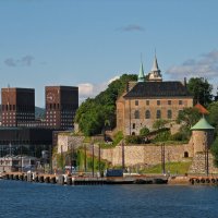 Осло. Ратуша и крепость Акерсхус :: максим лыков