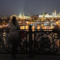 одиночество в большом городе :: Алиса Колпакова