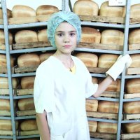 Укладчица хлеба :: Светлана Фесенко