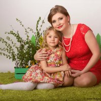 мама и дочь :: Anna Podgayetskaya