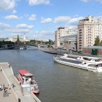 Прогулки по Москва-реке :: Алексей Казаков