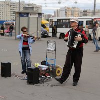 Уличный концерт :: Денис Бажан