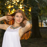 Девушка в парке :: Olga Vorzheva