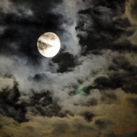Луна и тучи.. :: Константин Сафронов