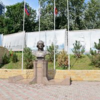 Памятник Феодору Ушакову в Кудепсте :: Александр Стариков