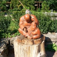 Японская скульптура из Ботанического сада. :: Виктор Елисеев