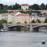 Вид на г. Прагу с Карлова моста... :: zhanna-zakutnaya З.