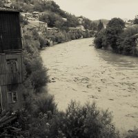 река Риони, Кутаиси (Грузия). :: Дмитрий Салюк